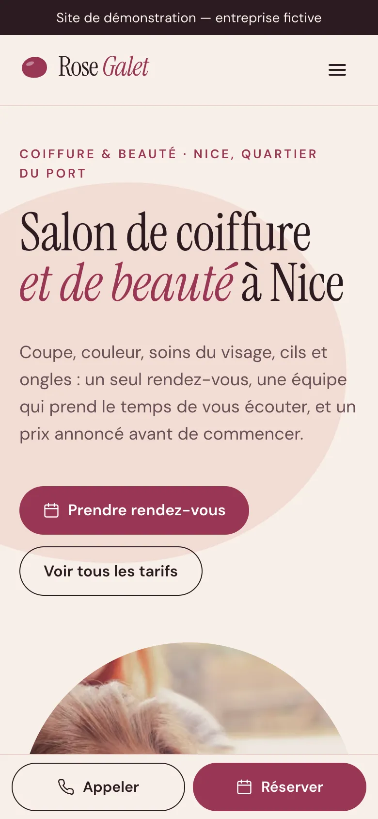 Page d’accueil du site Rose Galet sur téléphone